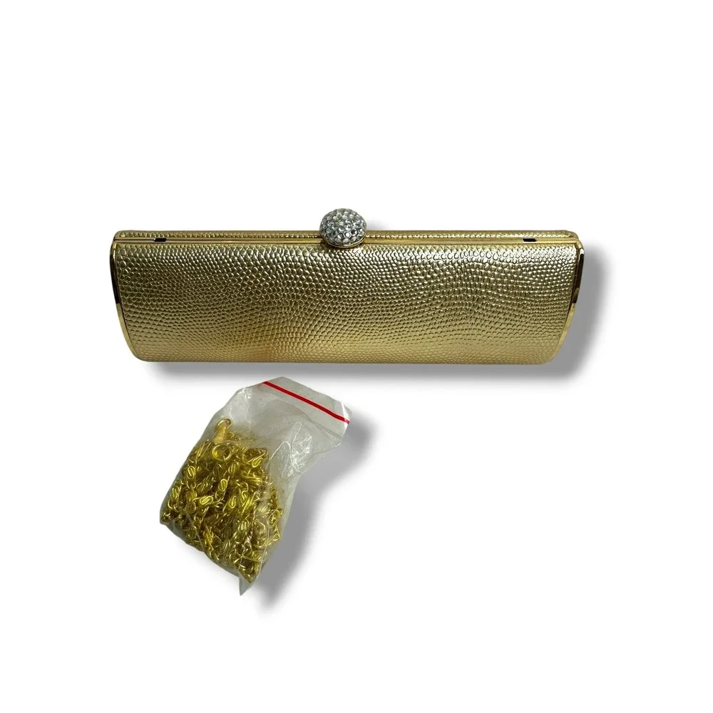 Unbranded gold tone